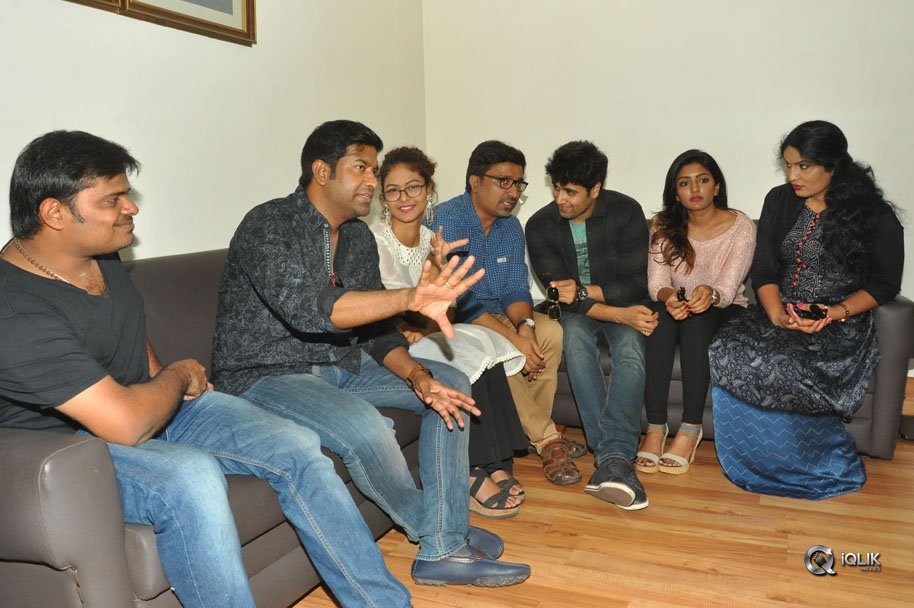 Ami-Thumi-Movie-Success-Meet-At-Vizag